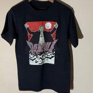 Dracula, universal monsters T-shirt